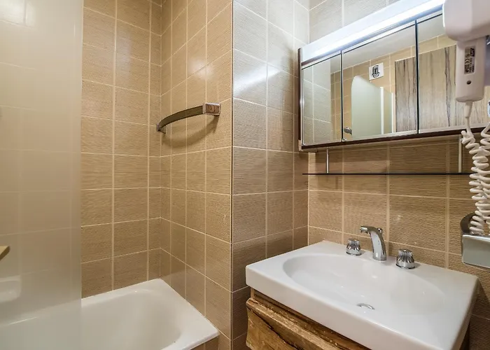 شقة 6 Pers - 1850 - Confort Et Equipements Complets - Fr-1-613a-36 *