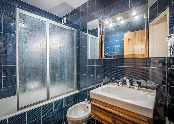 6 Pers - 1850 - Confort Et Equipements Complets - Fr-1-613a-36 Daire Courchevel